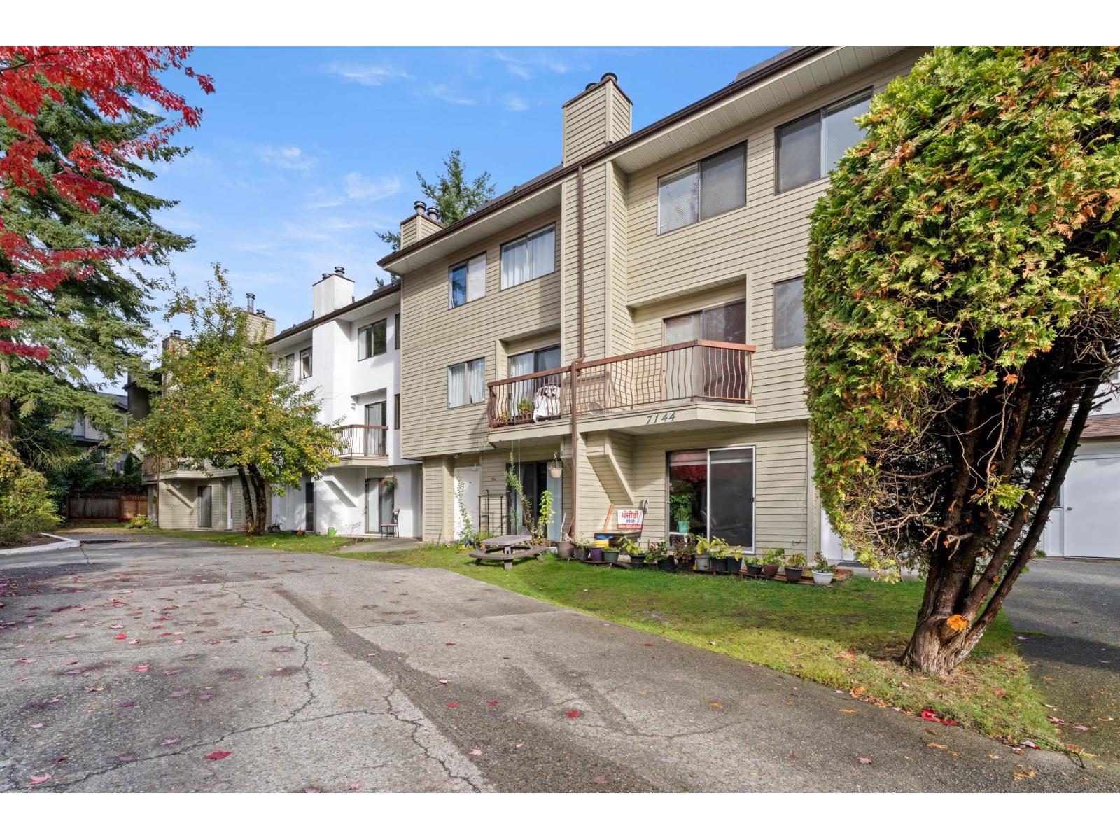 7144 133b Street Unit 208, Surrey, BC V3W 8A4