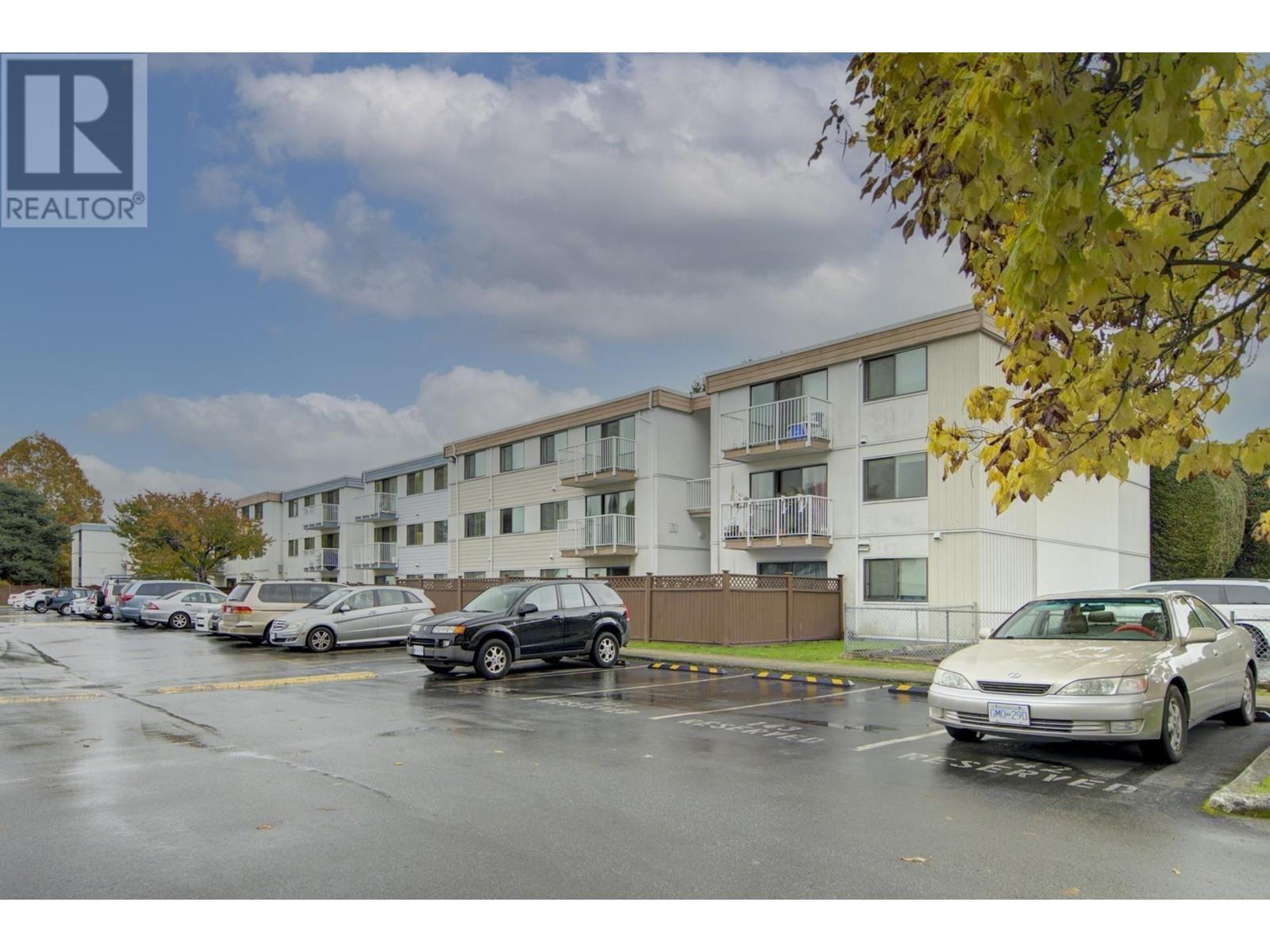 7240 Lindsay Road Unit 310, Richmond, BC V7C 3M6
