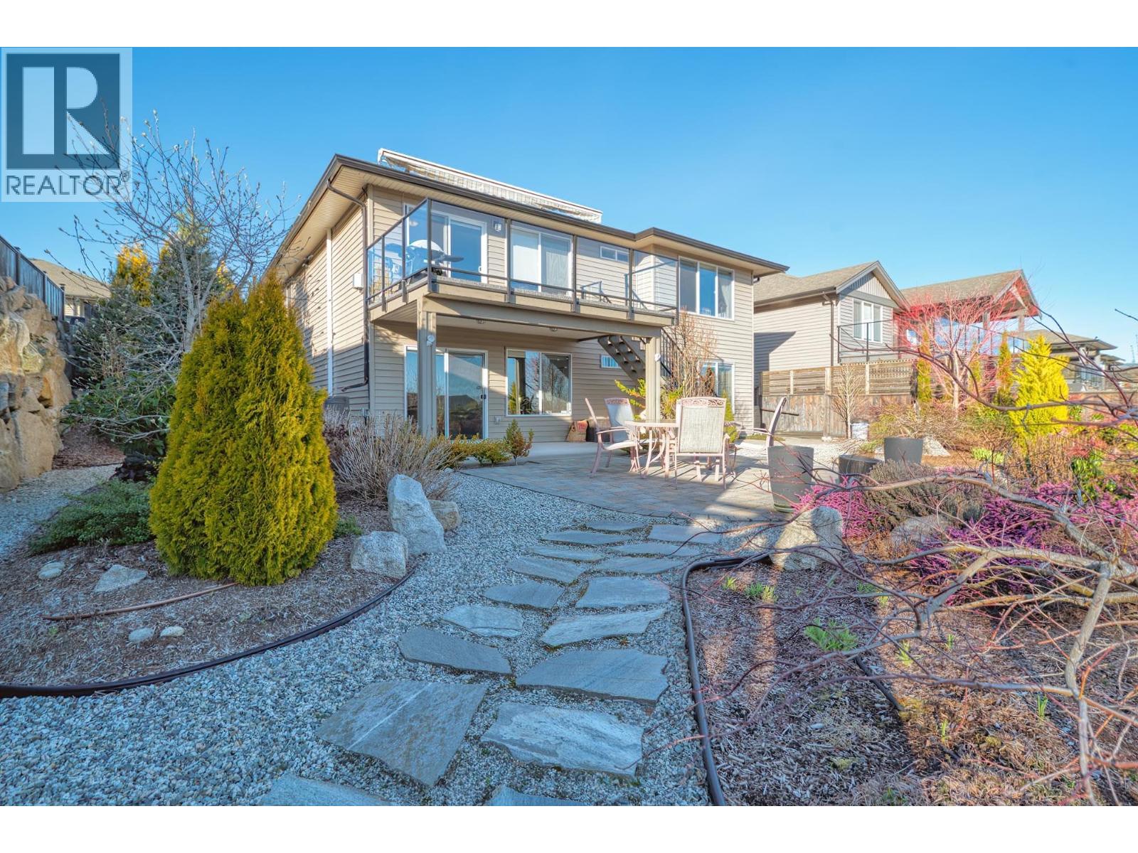 6263 Apollo Rd, Sechelt, BC V7Z 0N7