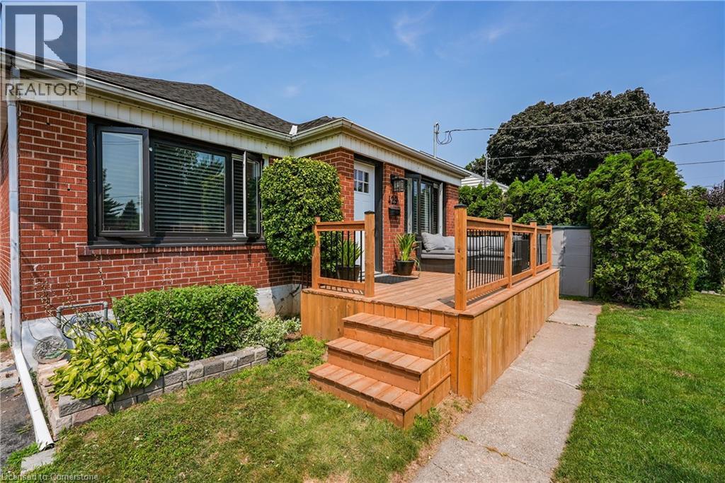 429 Elizabeth St, Grimsby, ON L3M 3K9