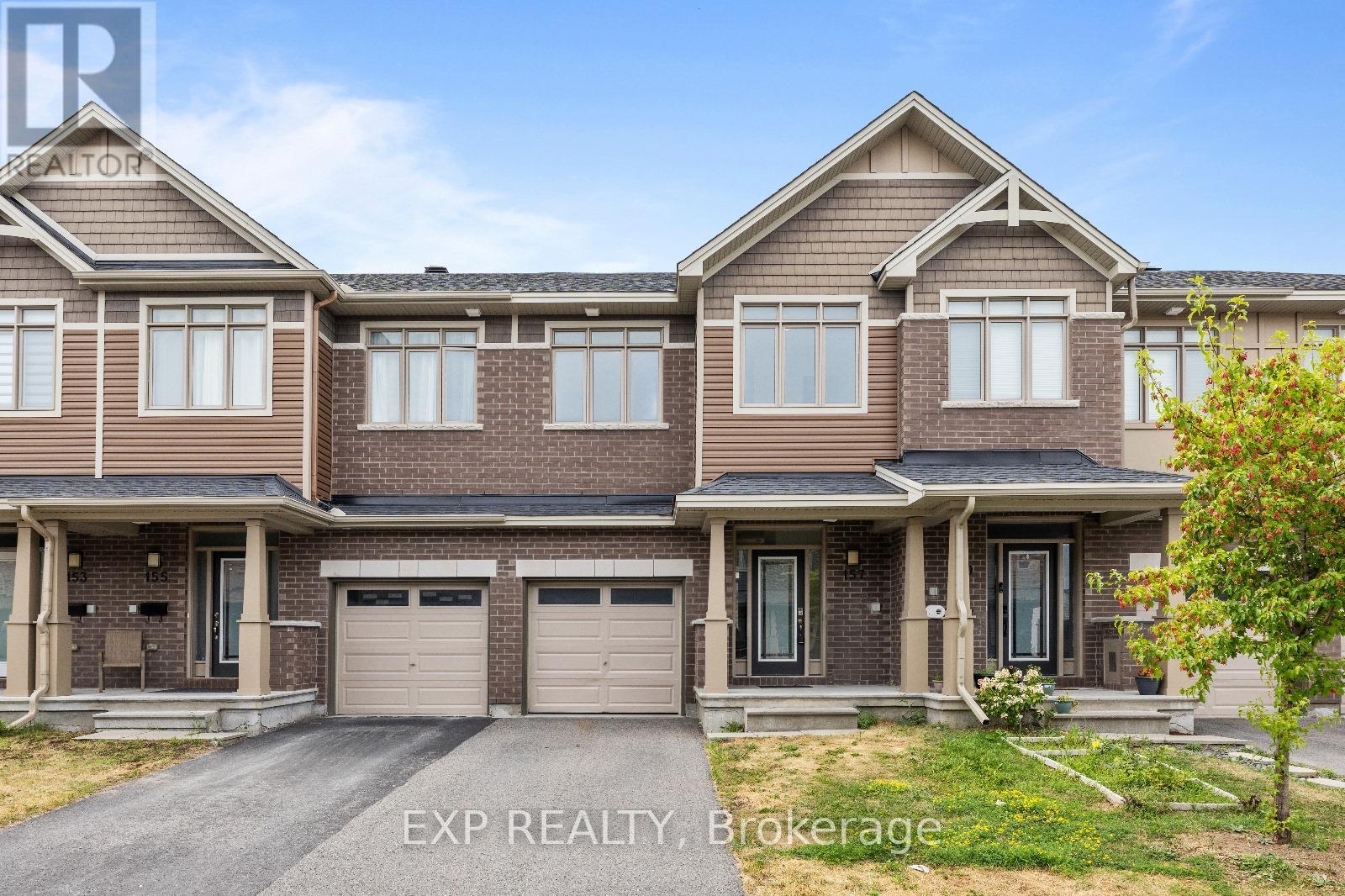 157 Overberg Way, Ottawa, ON K2S 0V8