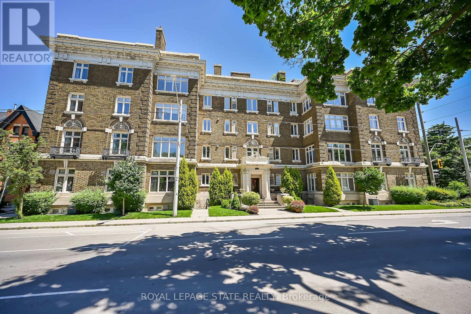 41 86 Herkimer St, Hamilton, ON L8P 2G7