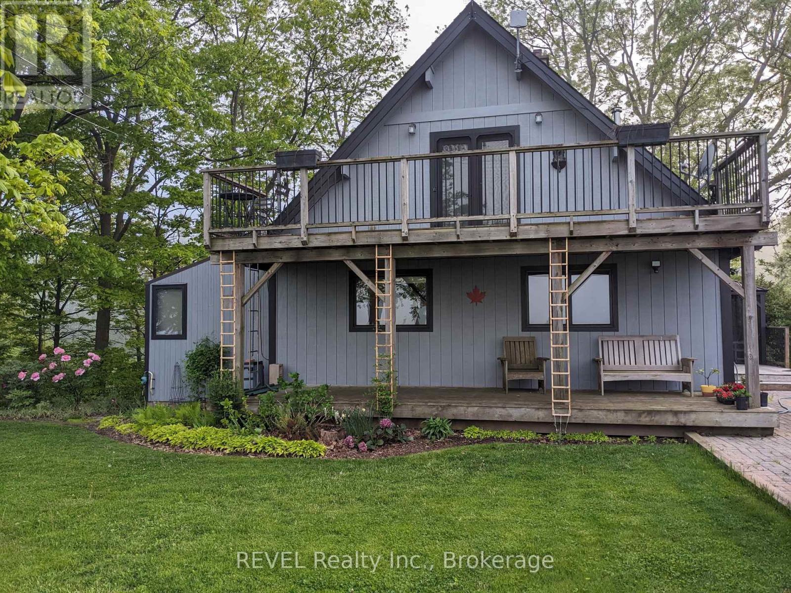 3140 Staff Ave, Lincoln, ON L2R 6P7