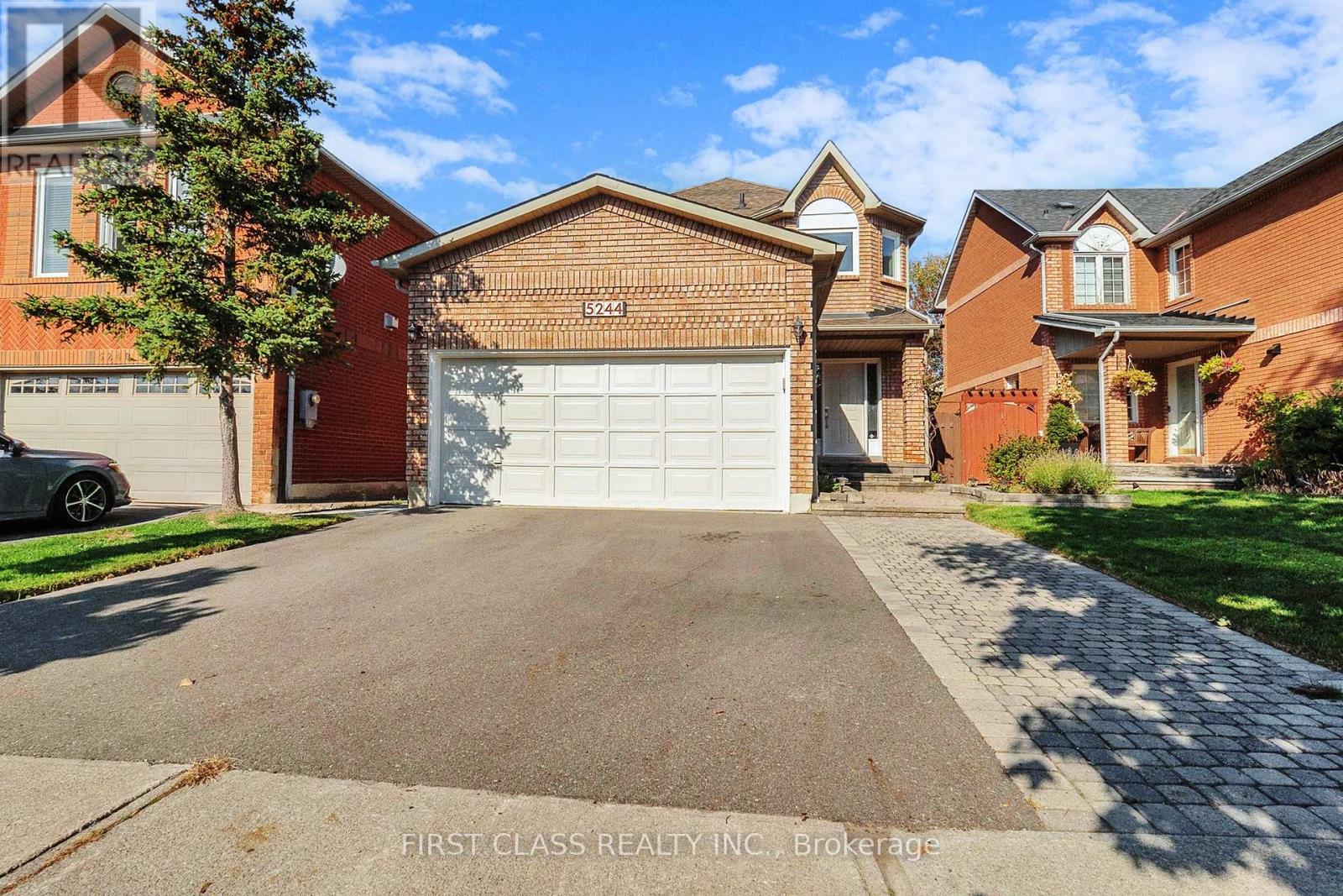 5244 Floral Hill Cres, Mississauga, ON L5V 1V4