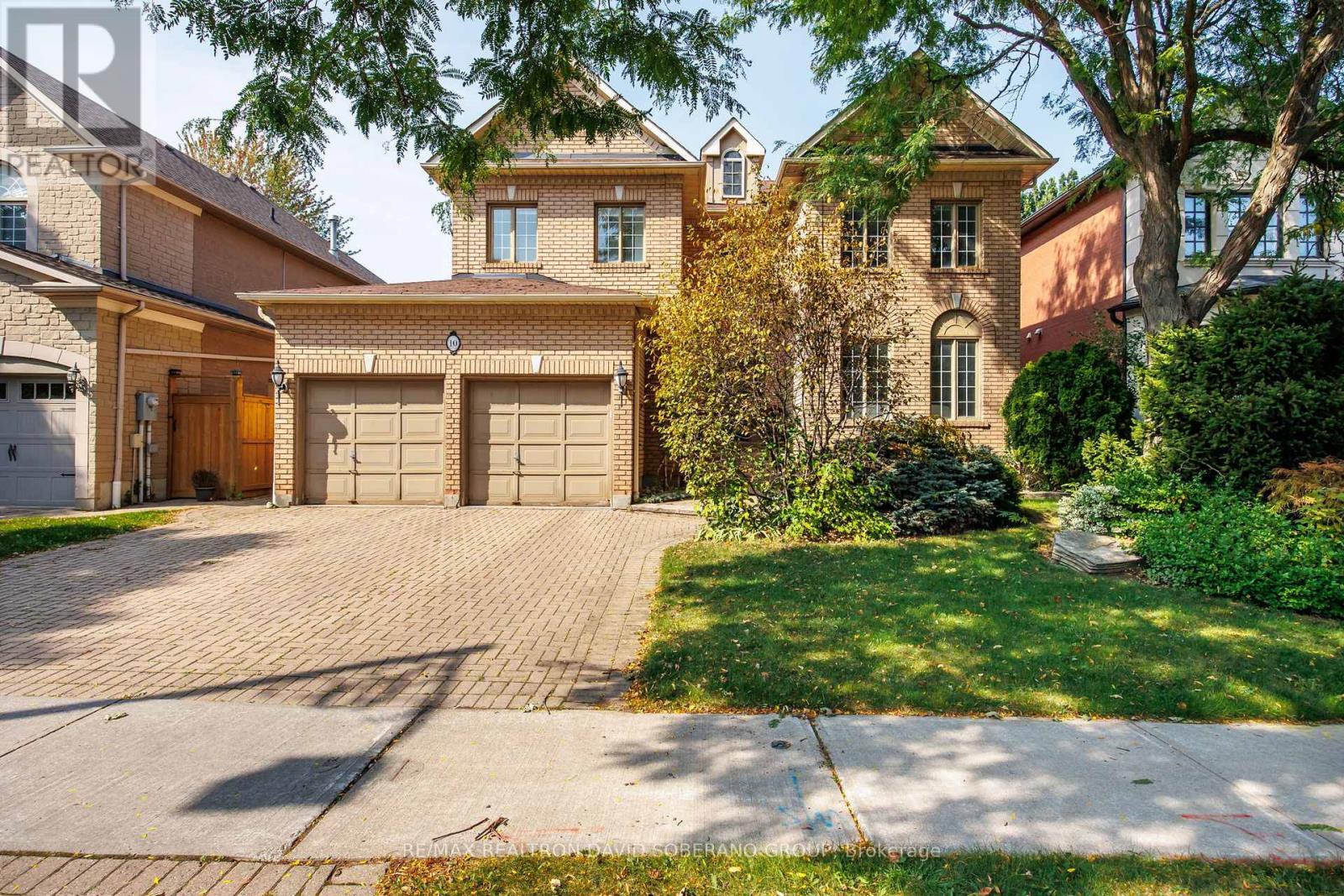 10 Tillingham Keep, Toronto, ON M3H 5Z9