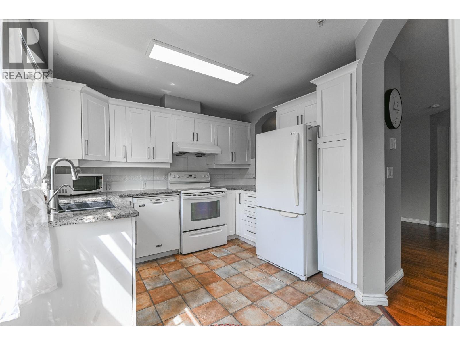4770 52a Street Unit 207, Delta, BC V4K 5B5