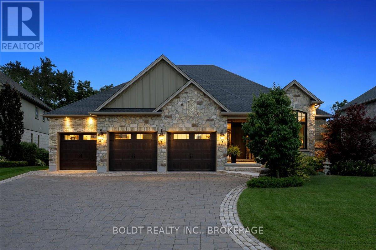 36 Philmori Blvd, Pelham, ON L0S 1E5