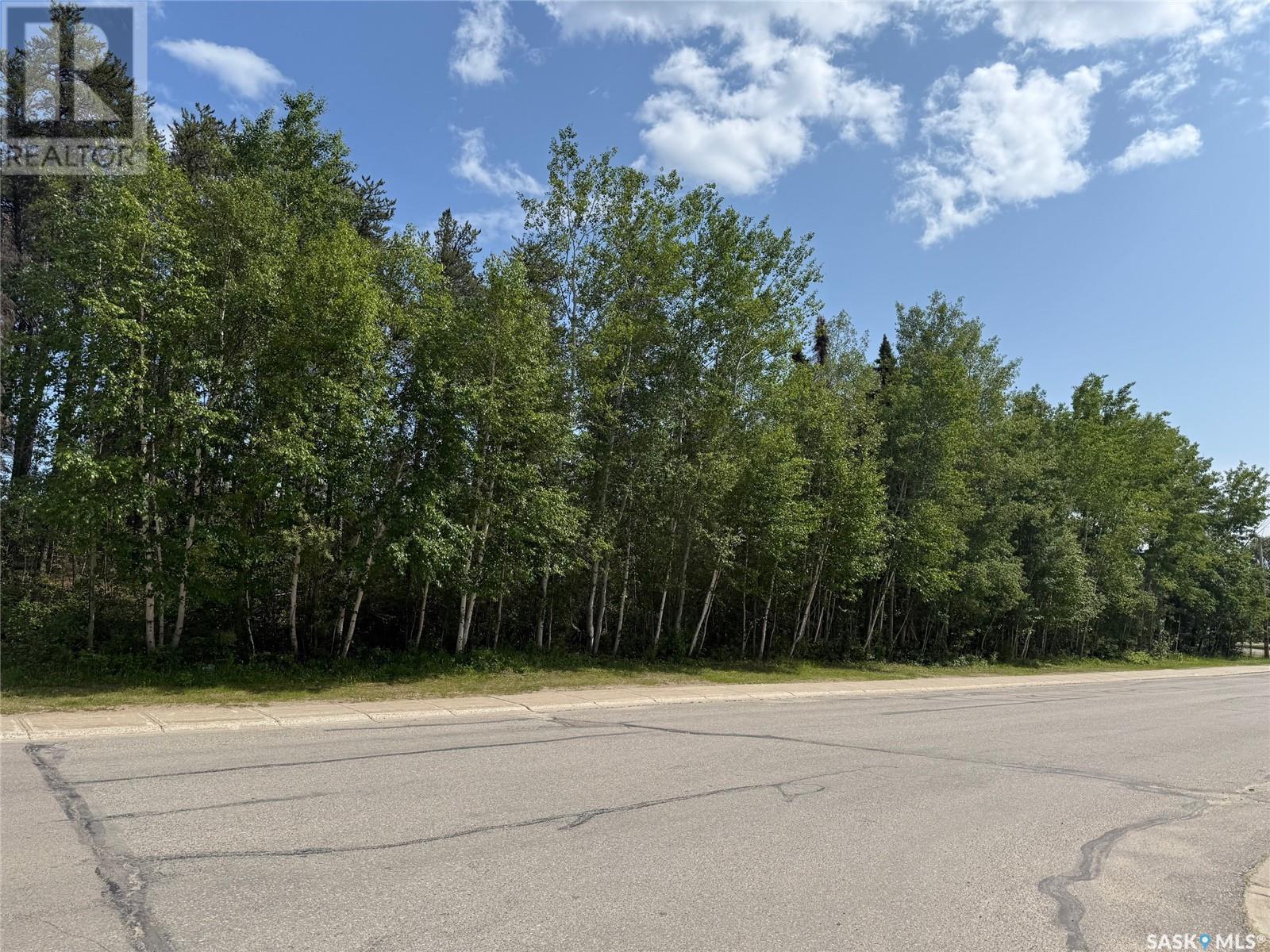 1463 Studer St, La Ronge, SK S0J 1L0