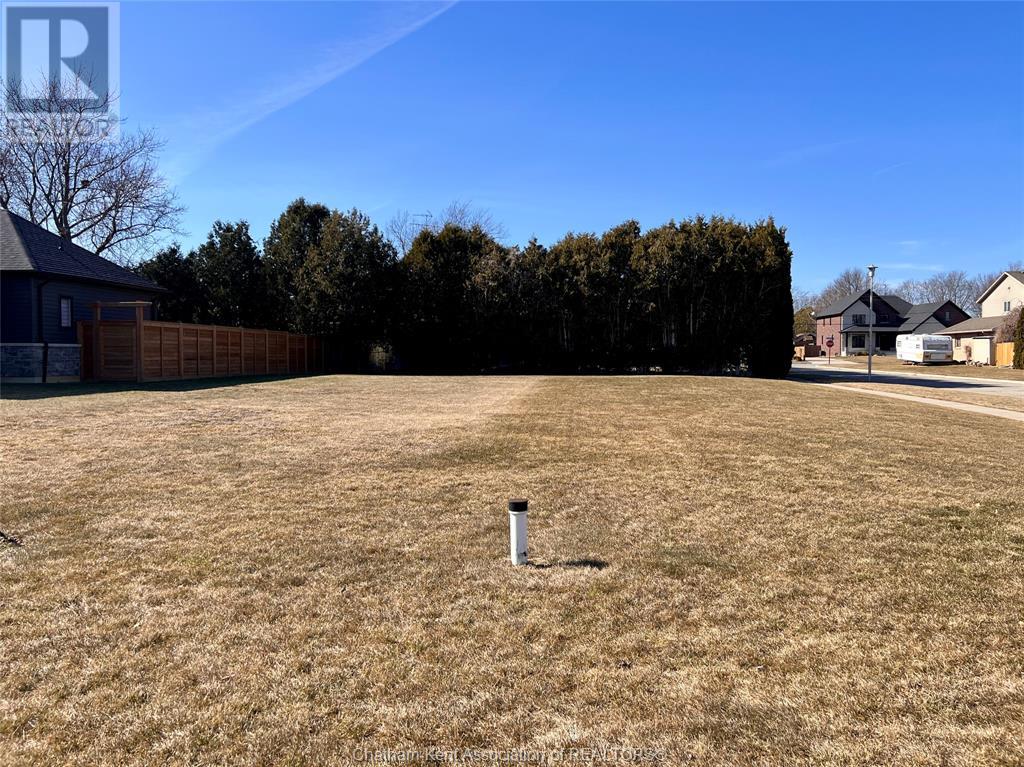 93 Sleepy Meadow Dr, Chatham-Kent, ON N0P 1A0