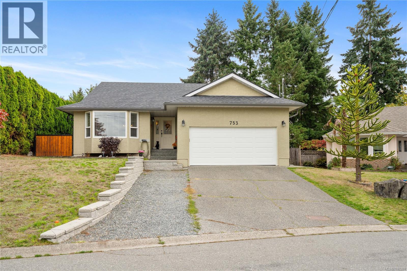 753 De Frane Crt Ct, Ladysmith, BC V9G 1P1