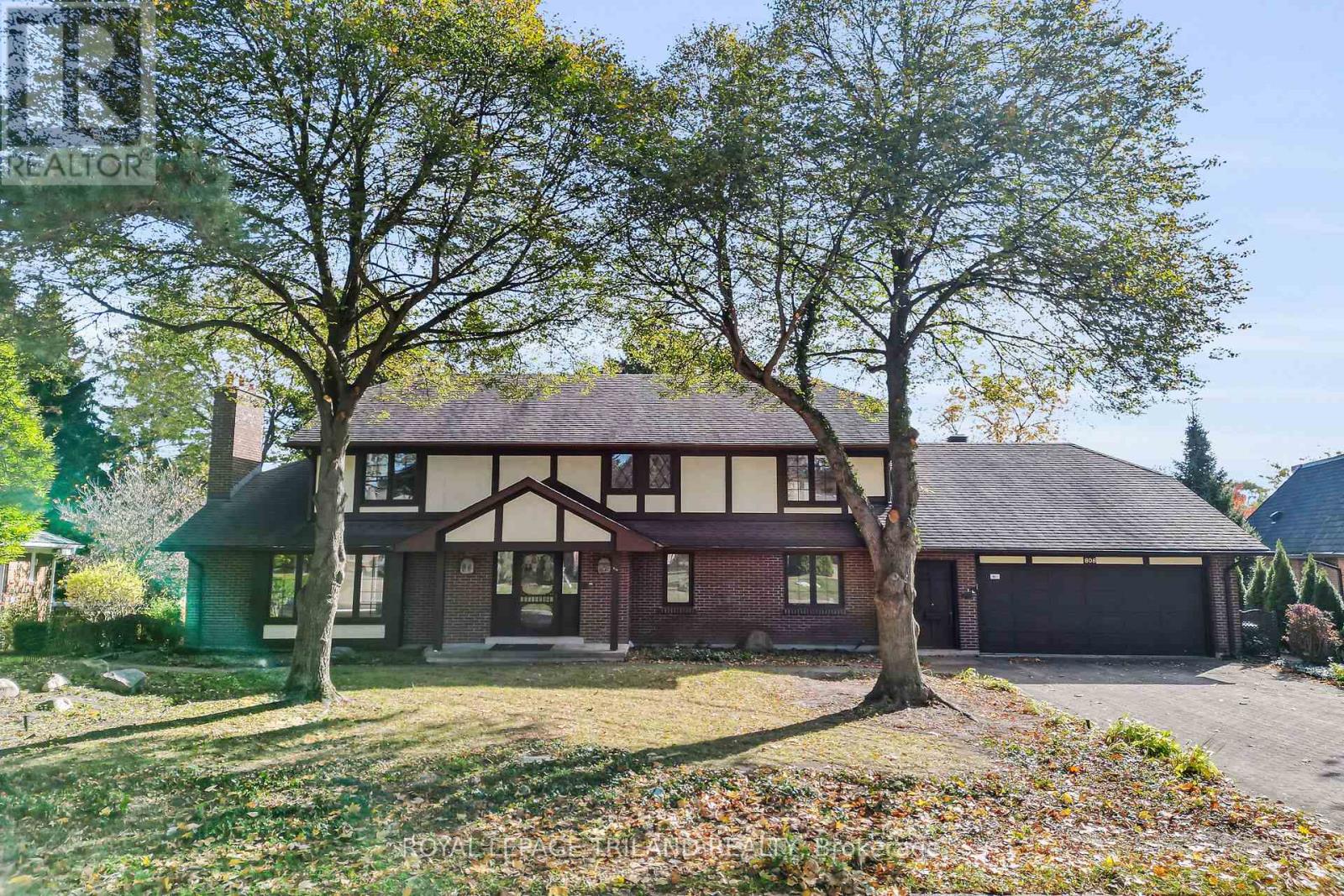 808 Clearview Cres, London, ON N6H 4P7