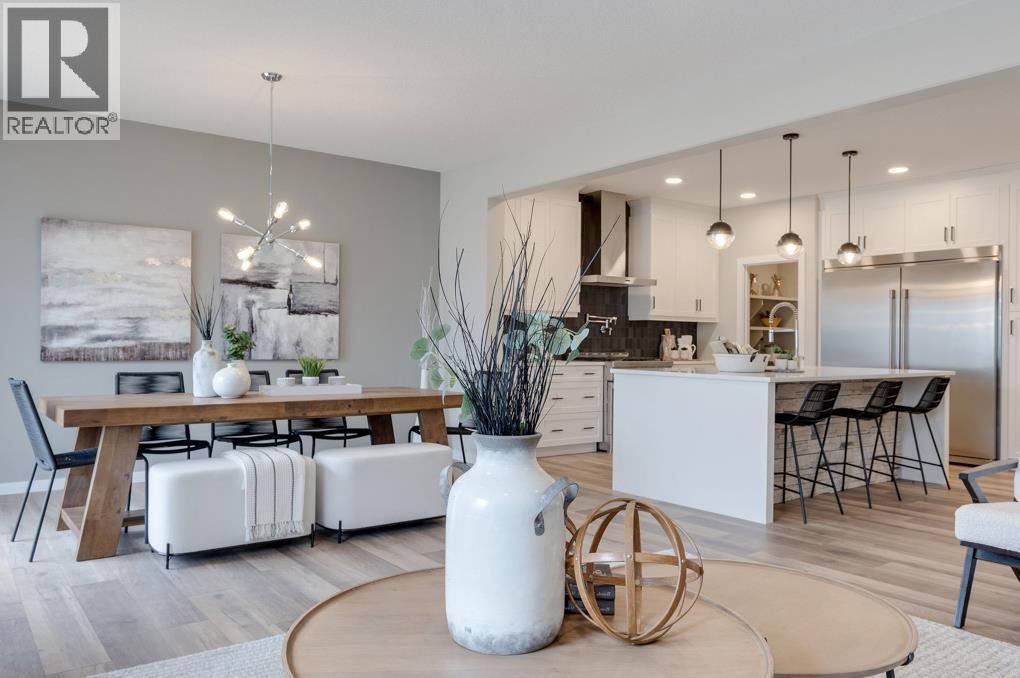 49 Royston Grv NW, Calgary, AB T3L 0M3