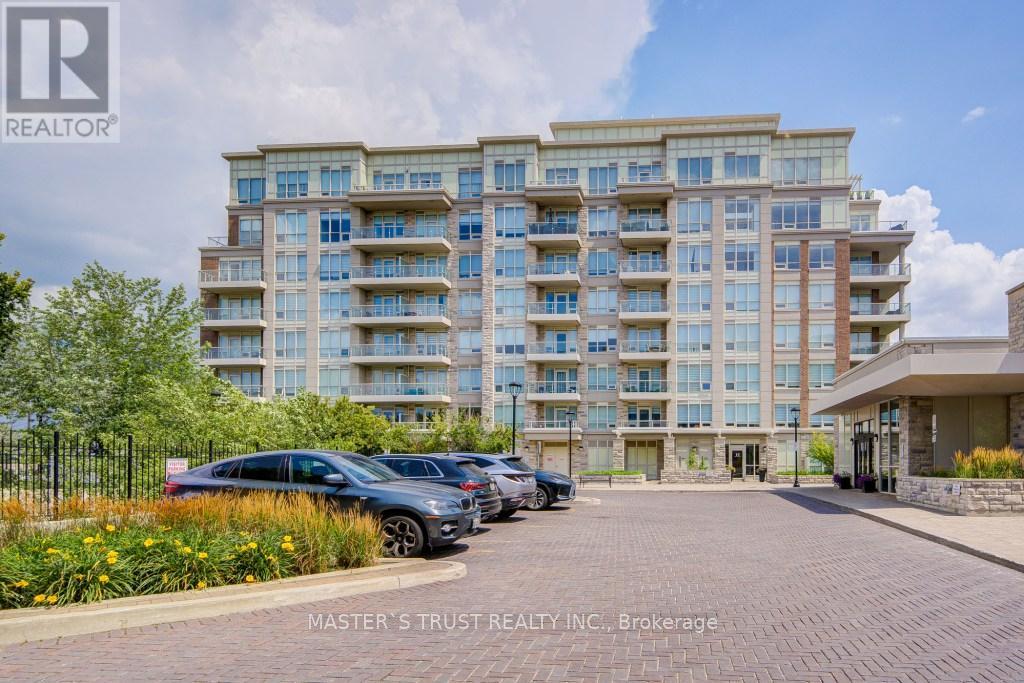 307 15 Stollery Pond Cres, Markham, ON L6C 0Y4