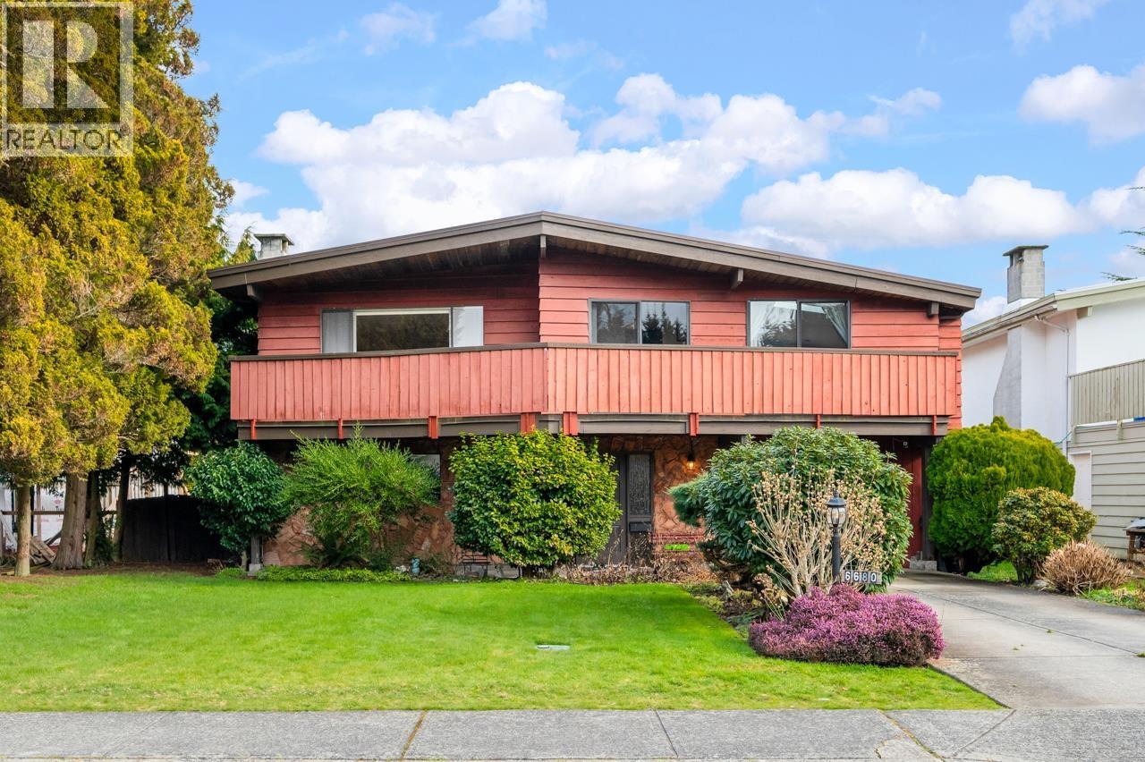 6680 Coltsfoot Dr, Richmond, BC V7C 2J4