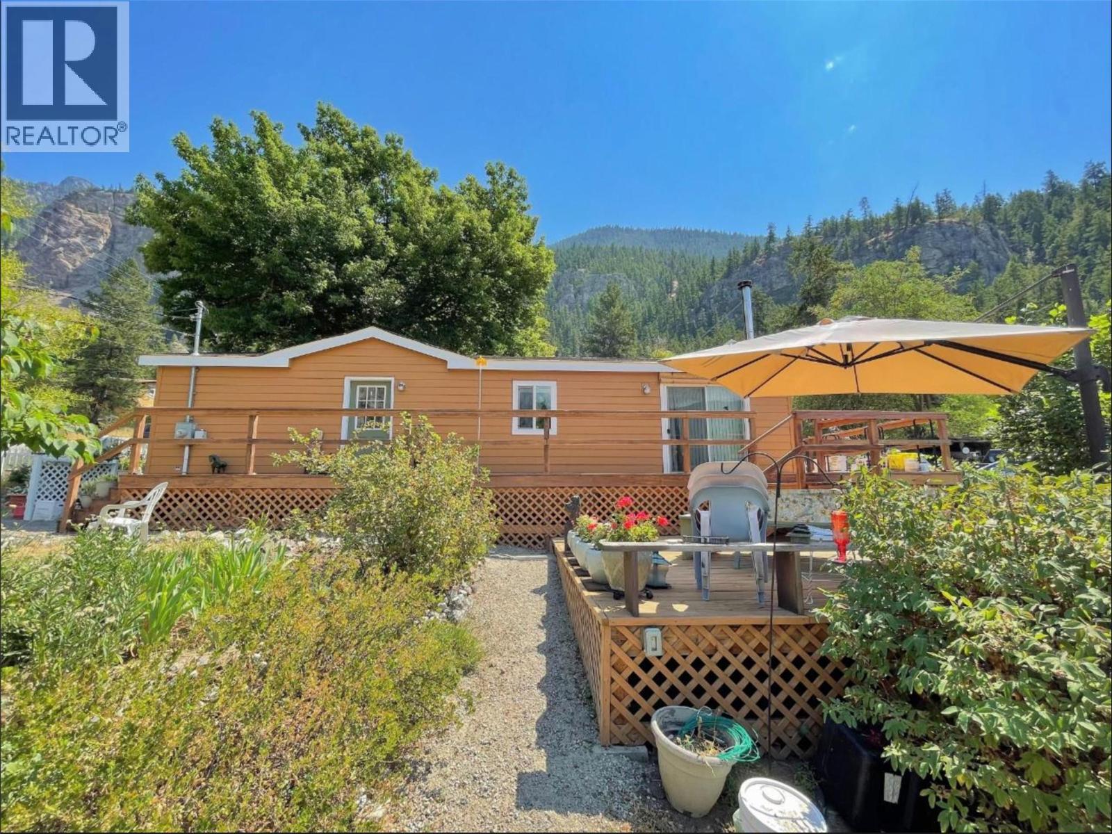 5251 Webster St, Hedley, BC V0X 1K0