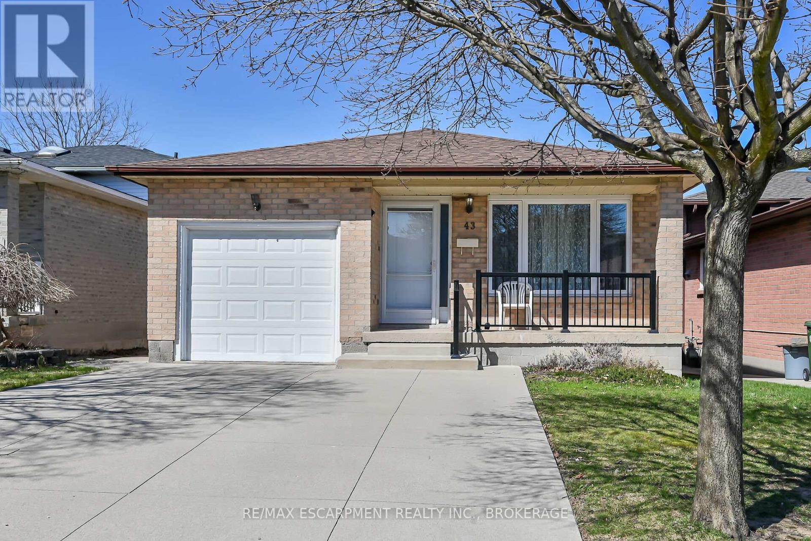 43 Everest St, Hamilton, ON L8W 2J5