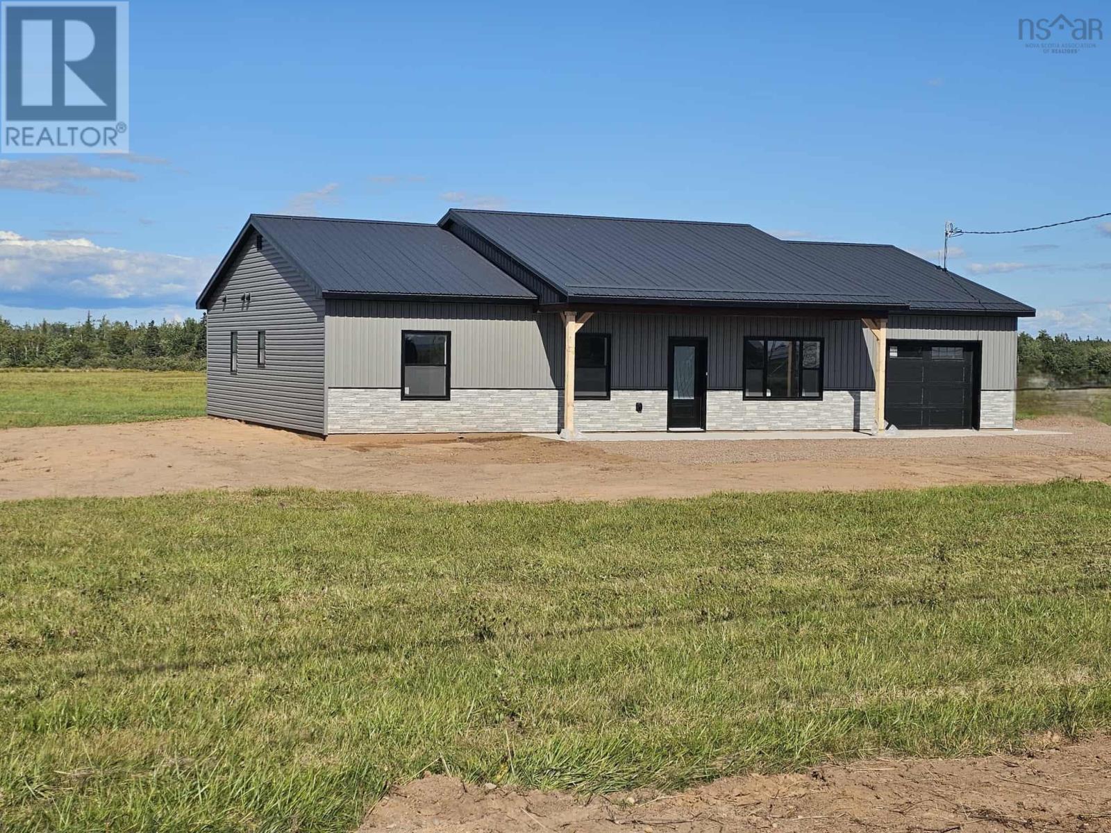 11297 Highway 2, Masstown, NS B0M 1G0
