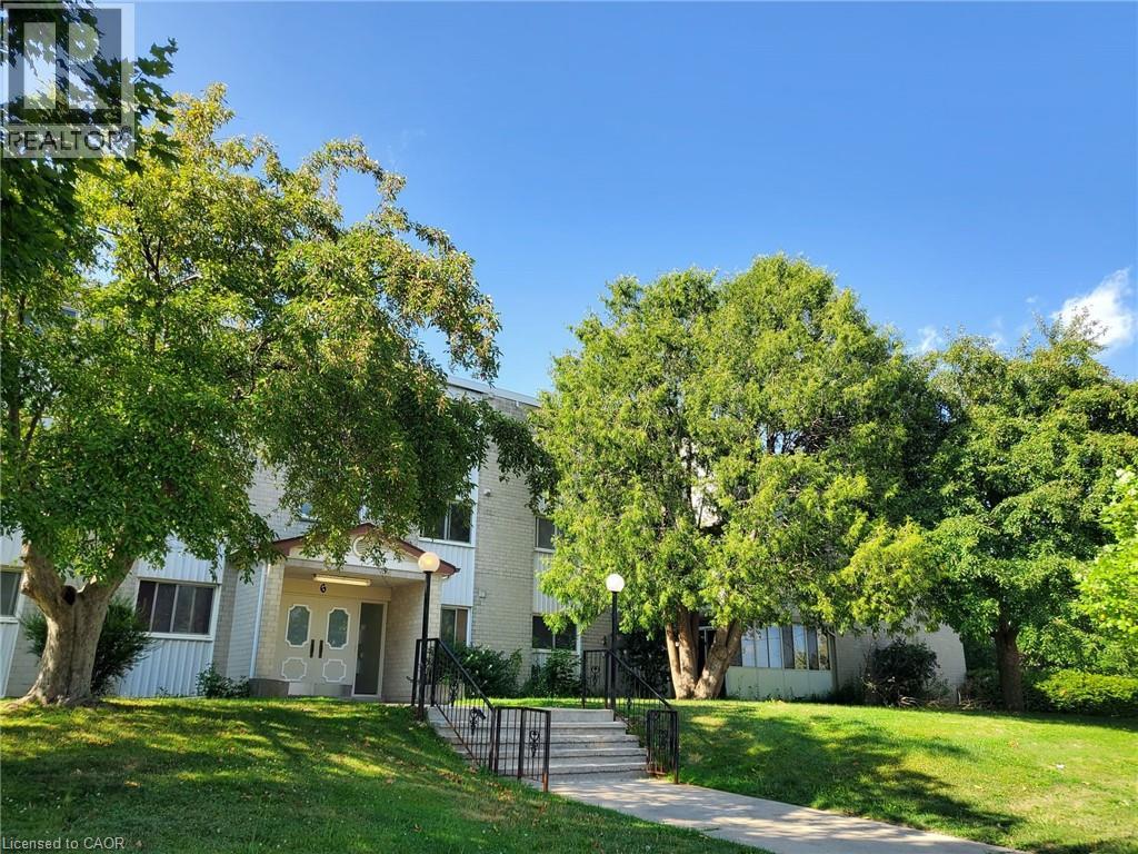 6 Walton Avenue Unit 104, Kitchener, ON N2C 2B5