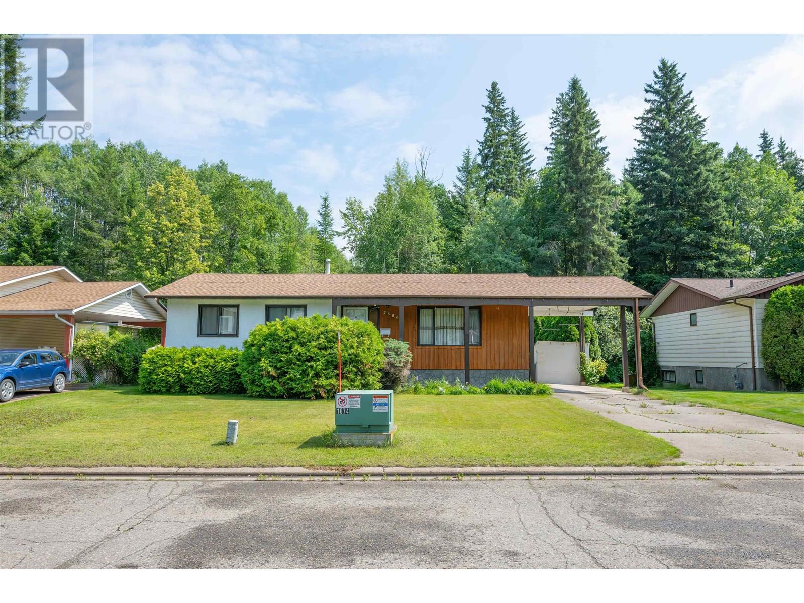 2586 Moss Ave, Prince George, BC V2L 5J3