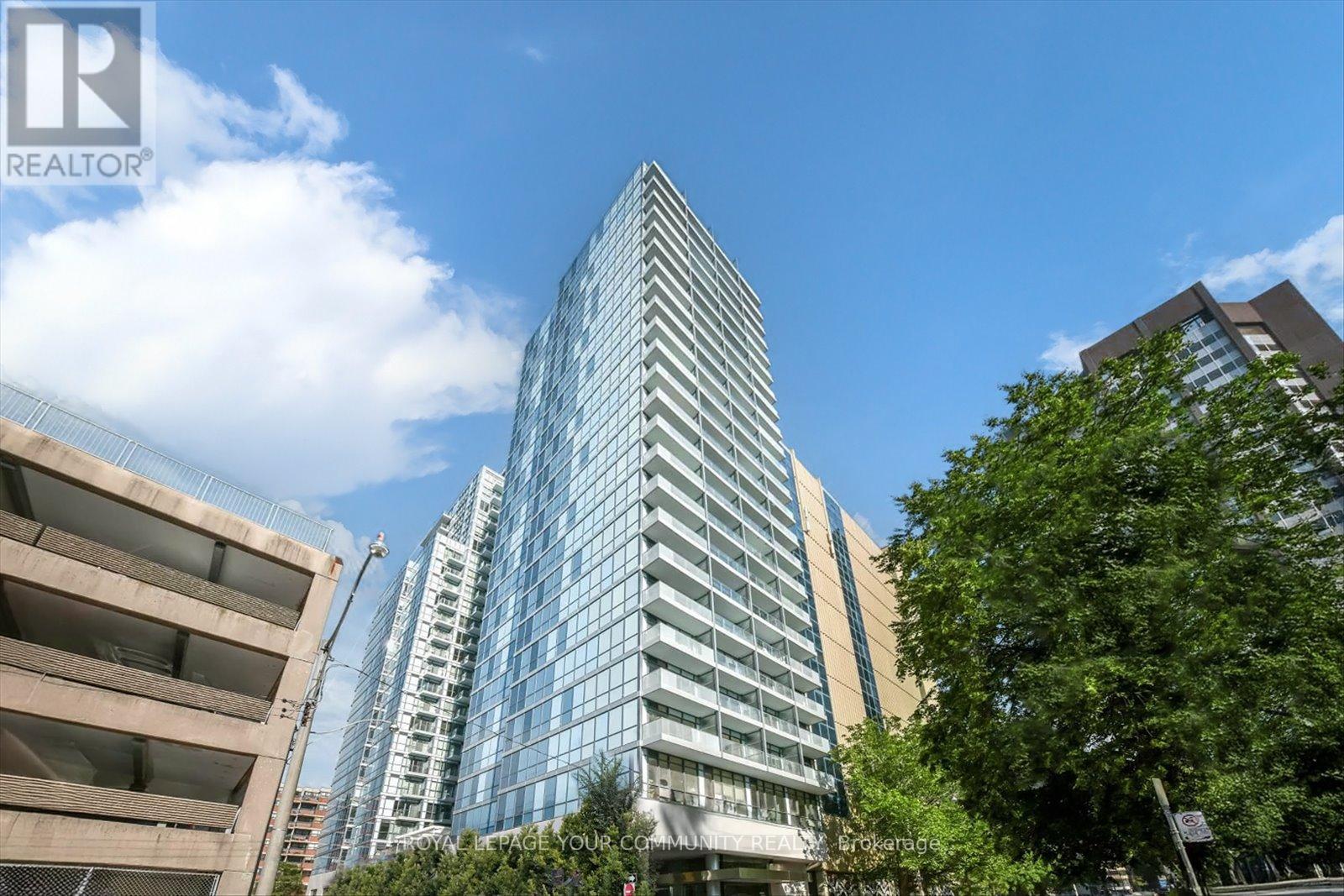 1902 210 Simcoe St, Toronto, ON M5T 0A9