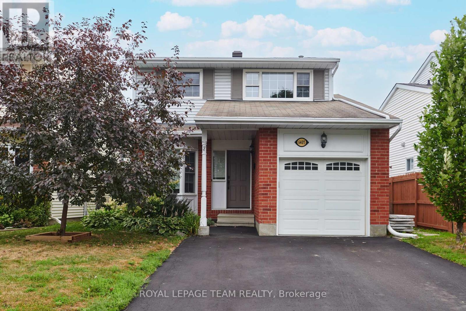 6405 St Louis Dr, Ottawa, ON K1C 2X9