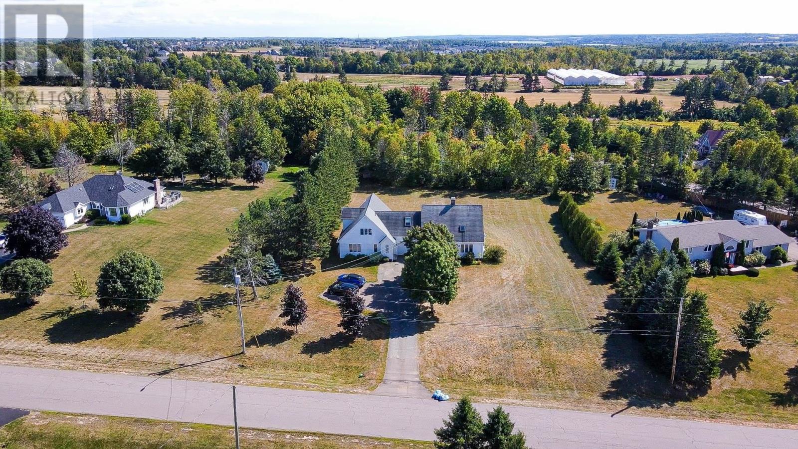 6 Fox Run Dr, Charlottetown, PE C1E 2J1