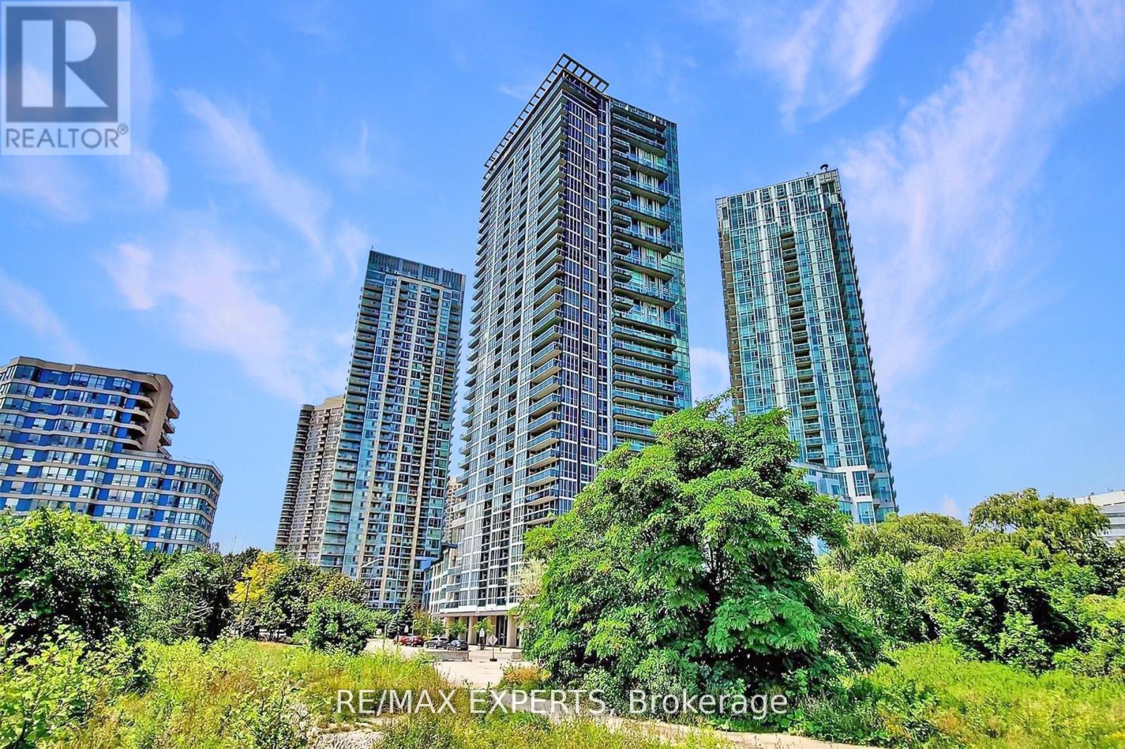 2606 223 Webb Dr, Mississauga, ON L5B 0E8