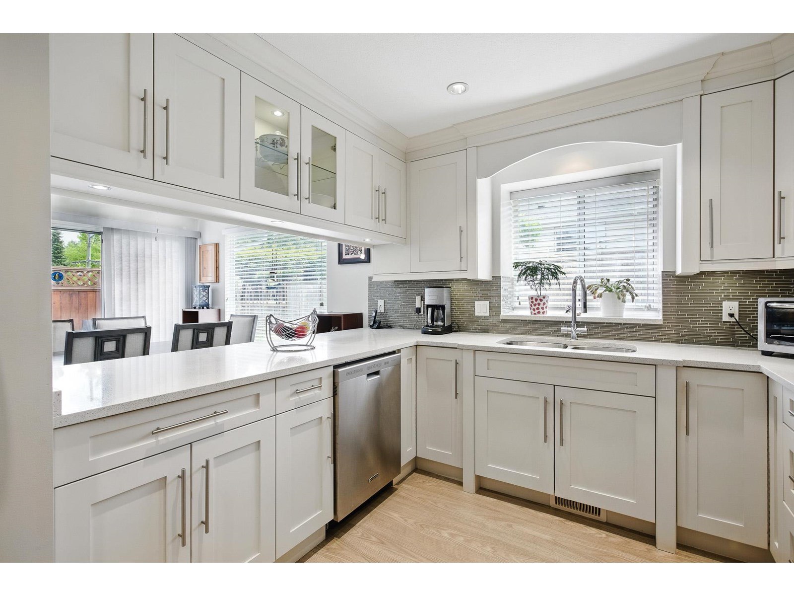 11441 Surrey Rd, Surrey, BC V3R 5T4