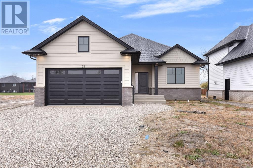 53 Belleview, Kingsville, ON N0R 1B0