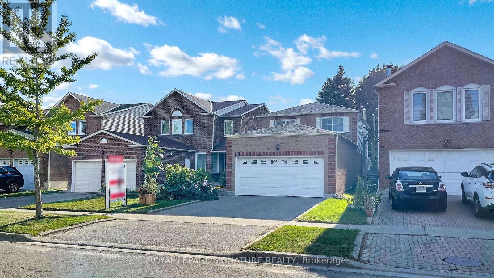 26 Holmbush Cres, Toronto Steeles, ON M1V 2Y9