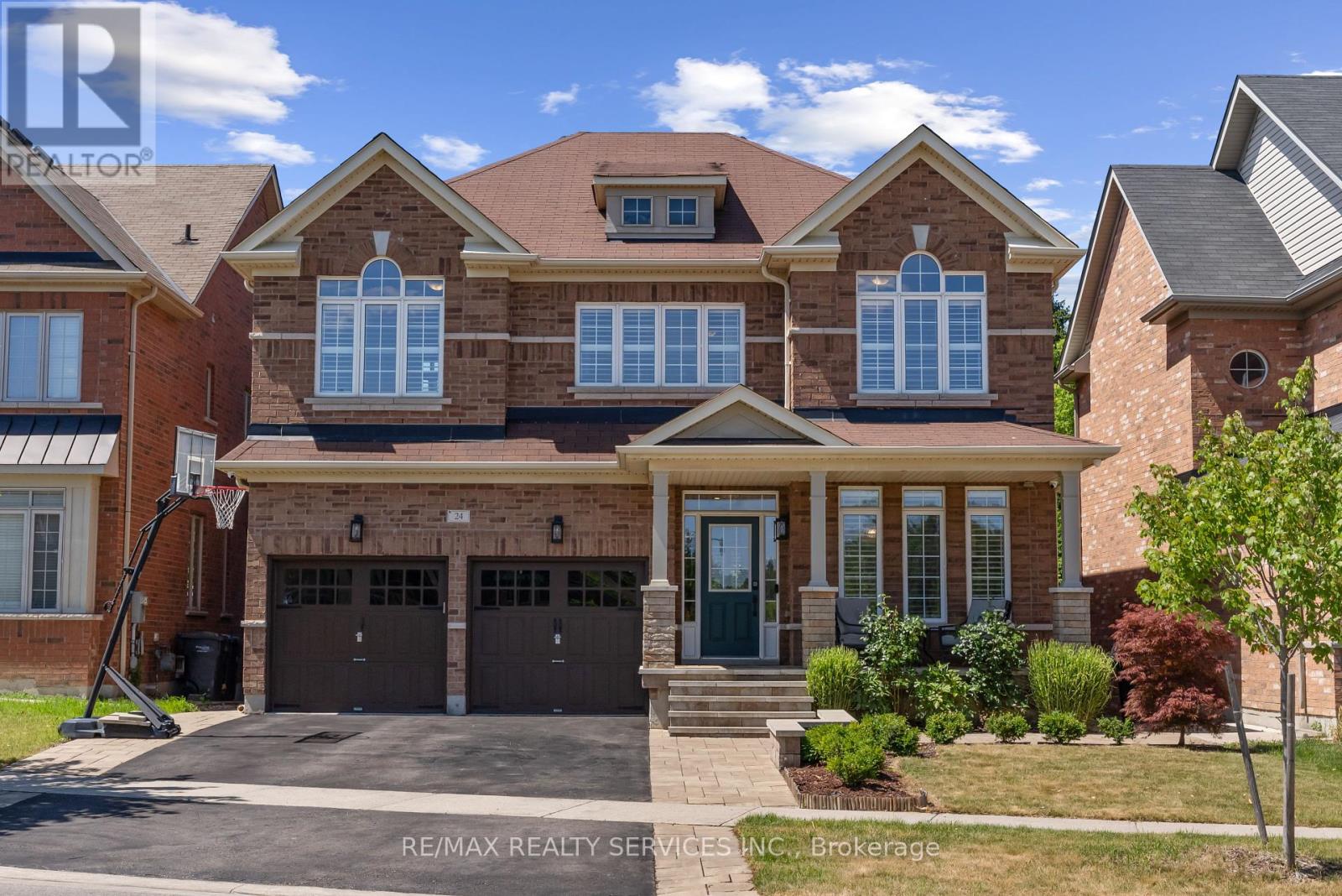 24 George Robinson Dr, Brampton Credit Valley, ON L6Y 2M7