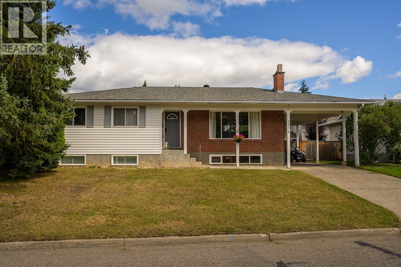 192 Mcdermid Dr, Prince George, BC V2M 4V1