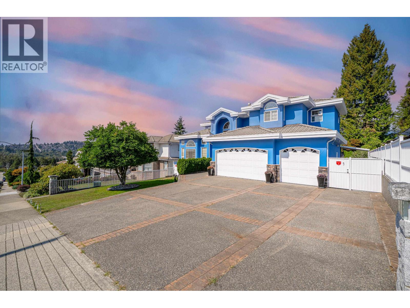 7287 Pandora St, Burnaby, BC V5A 1B8