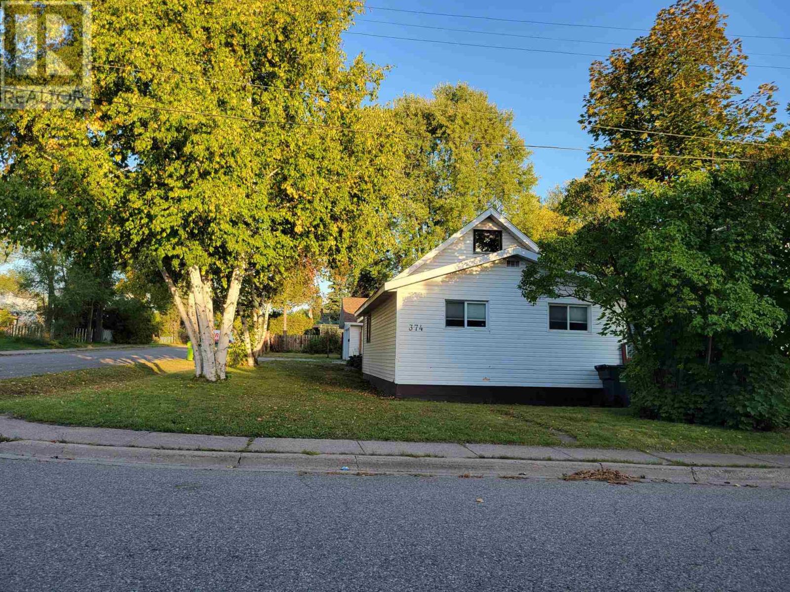 374 Bush St, Sault Ste. Marie, ON P6C 3G9