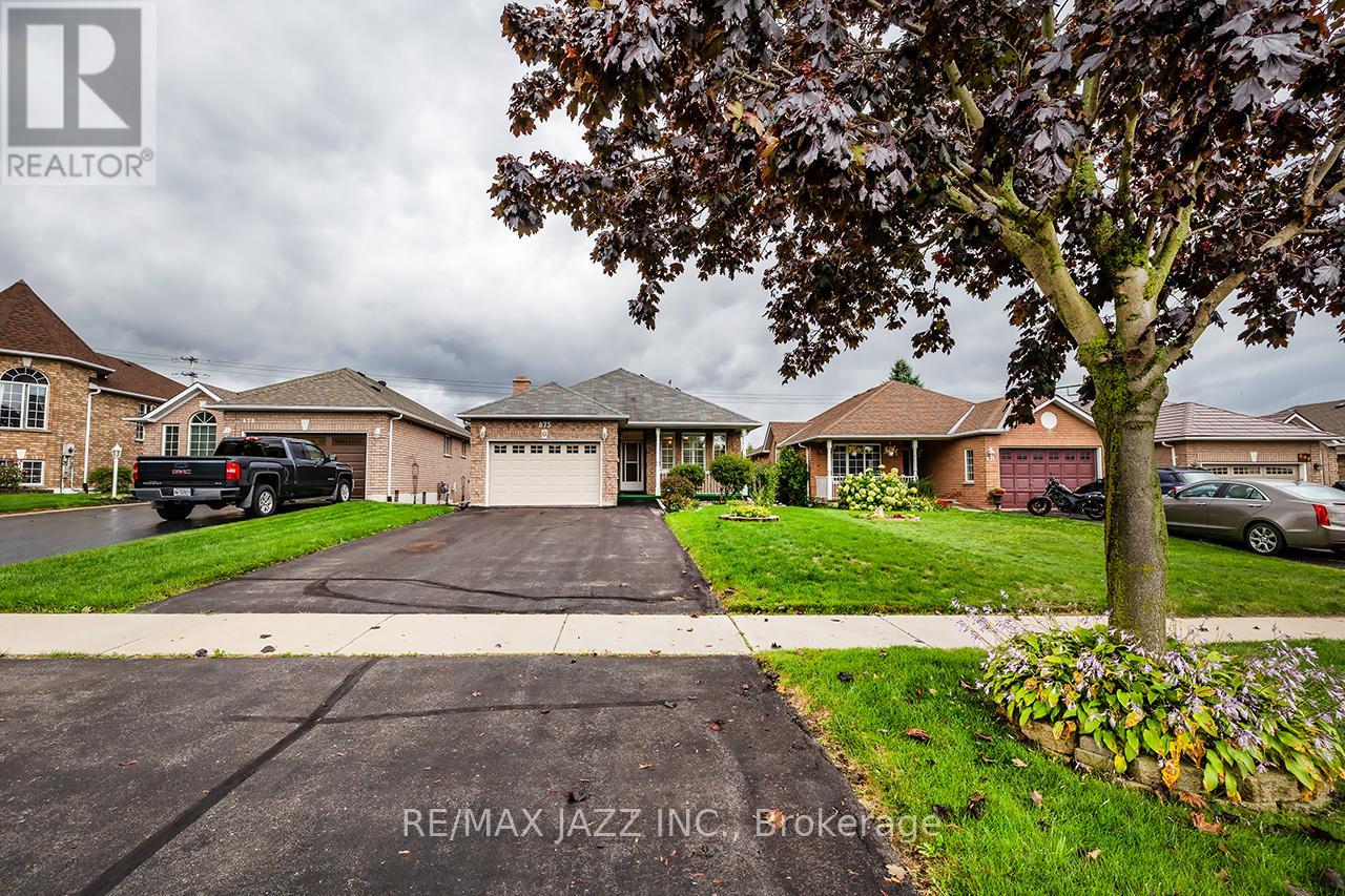875 Beatrice St E, Oshawa, ON L1K 2H8