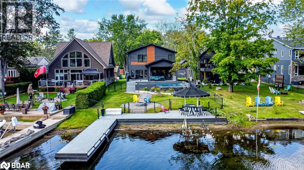 1657 Peninsula Point Rd, Severn, ON P0E 1N0