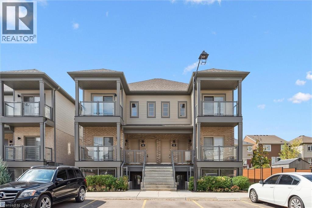 205 W Oak Trail Unit 39, Kitchener, ON N2R 0R9