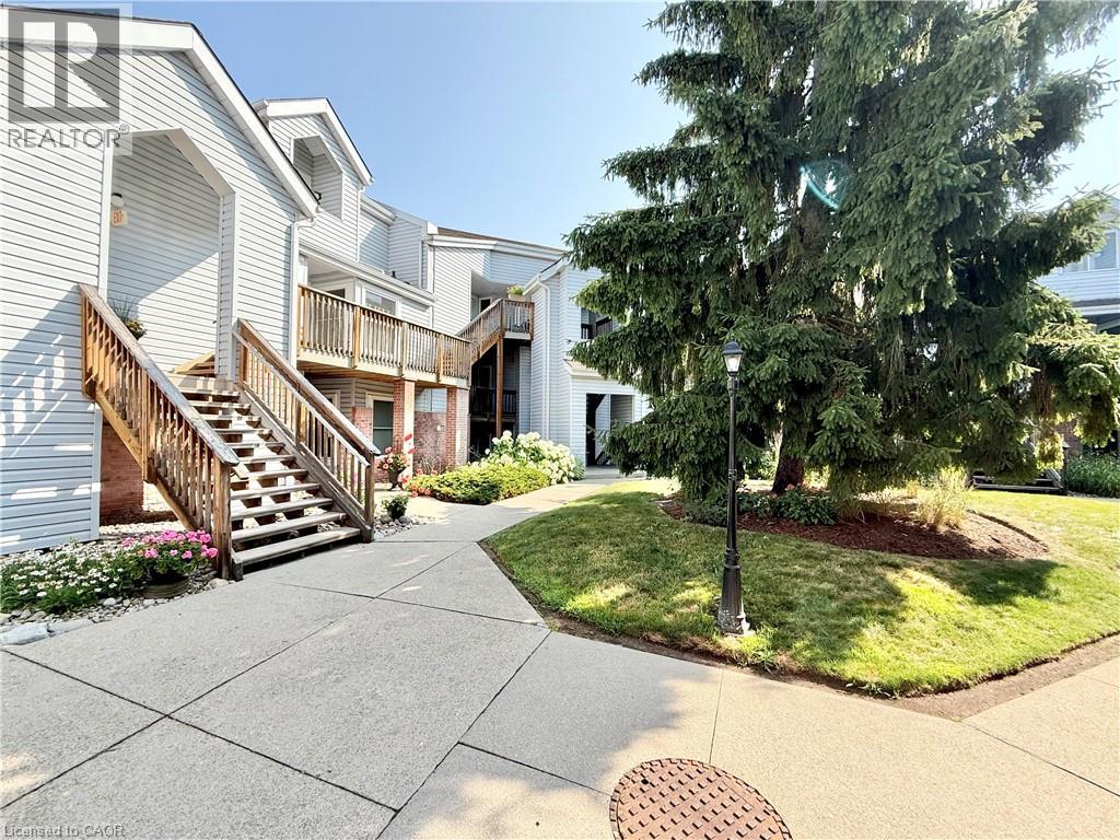 1220 Thorpe Road Unit 214, Burlington, ON L7S 2H5