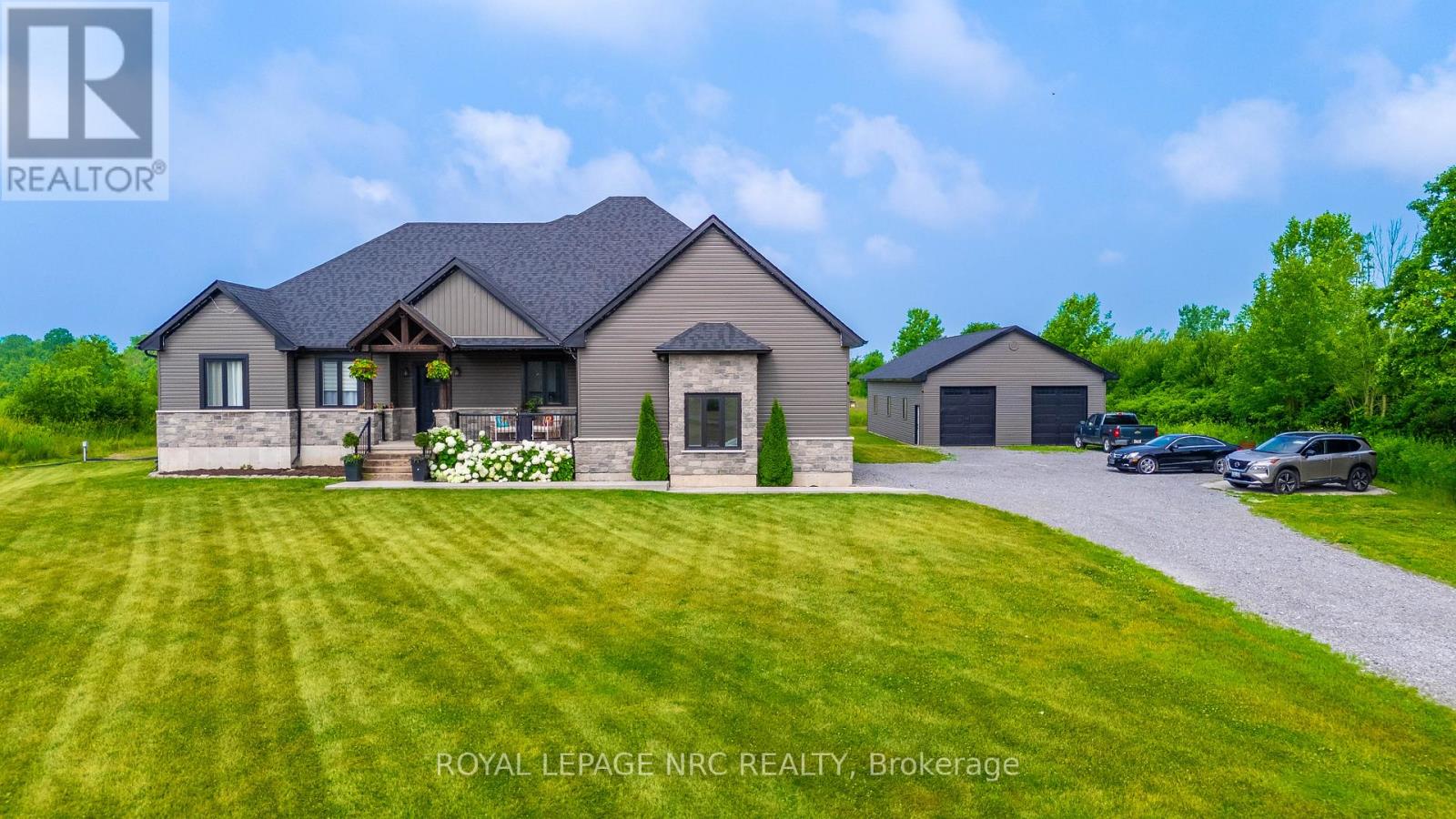856 Lorraine Rd, Port Colborne, ON L3K 5V3