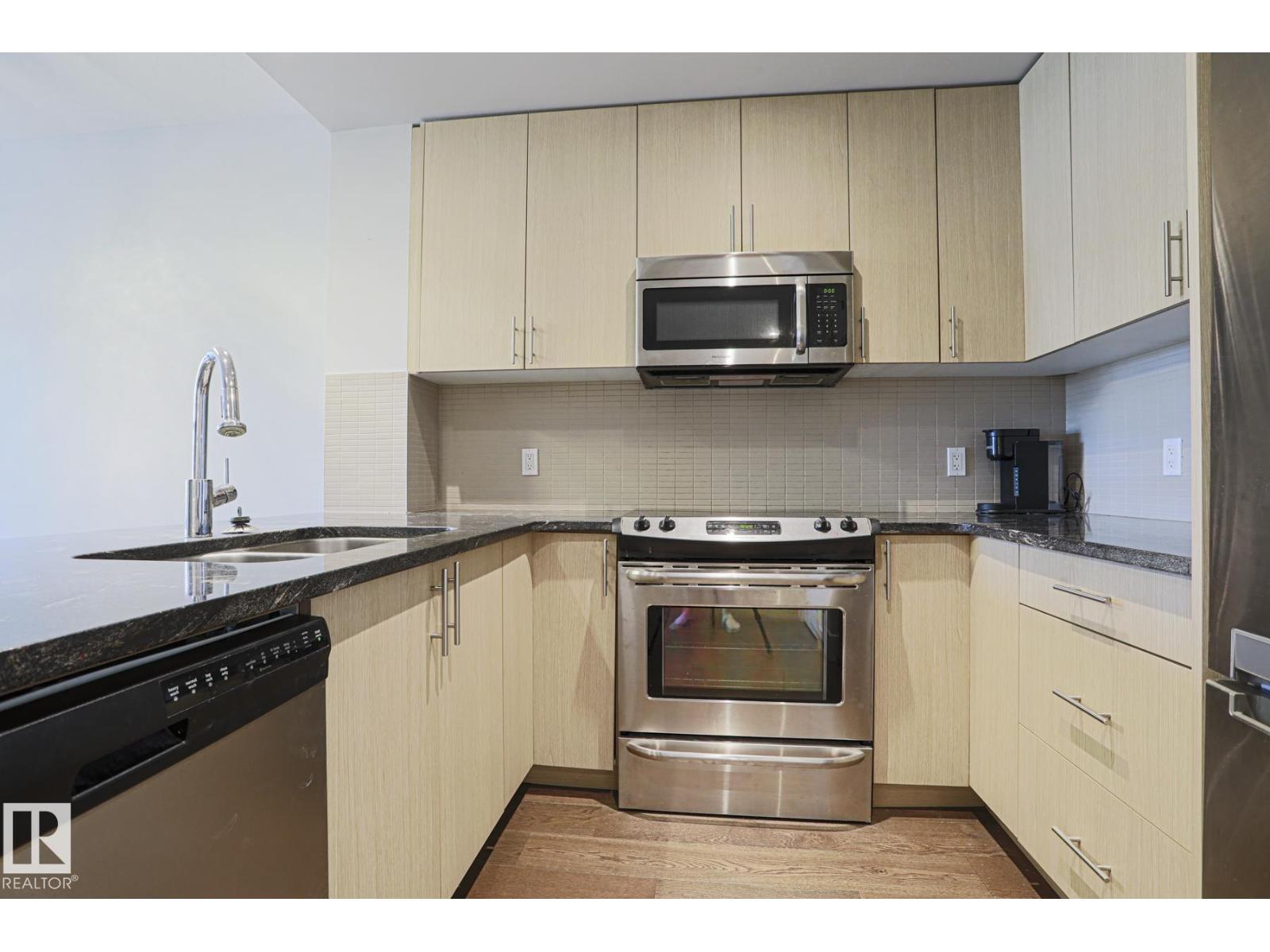 10140 150 Street Northwest #208, Edmonton, AB T5P 1P1