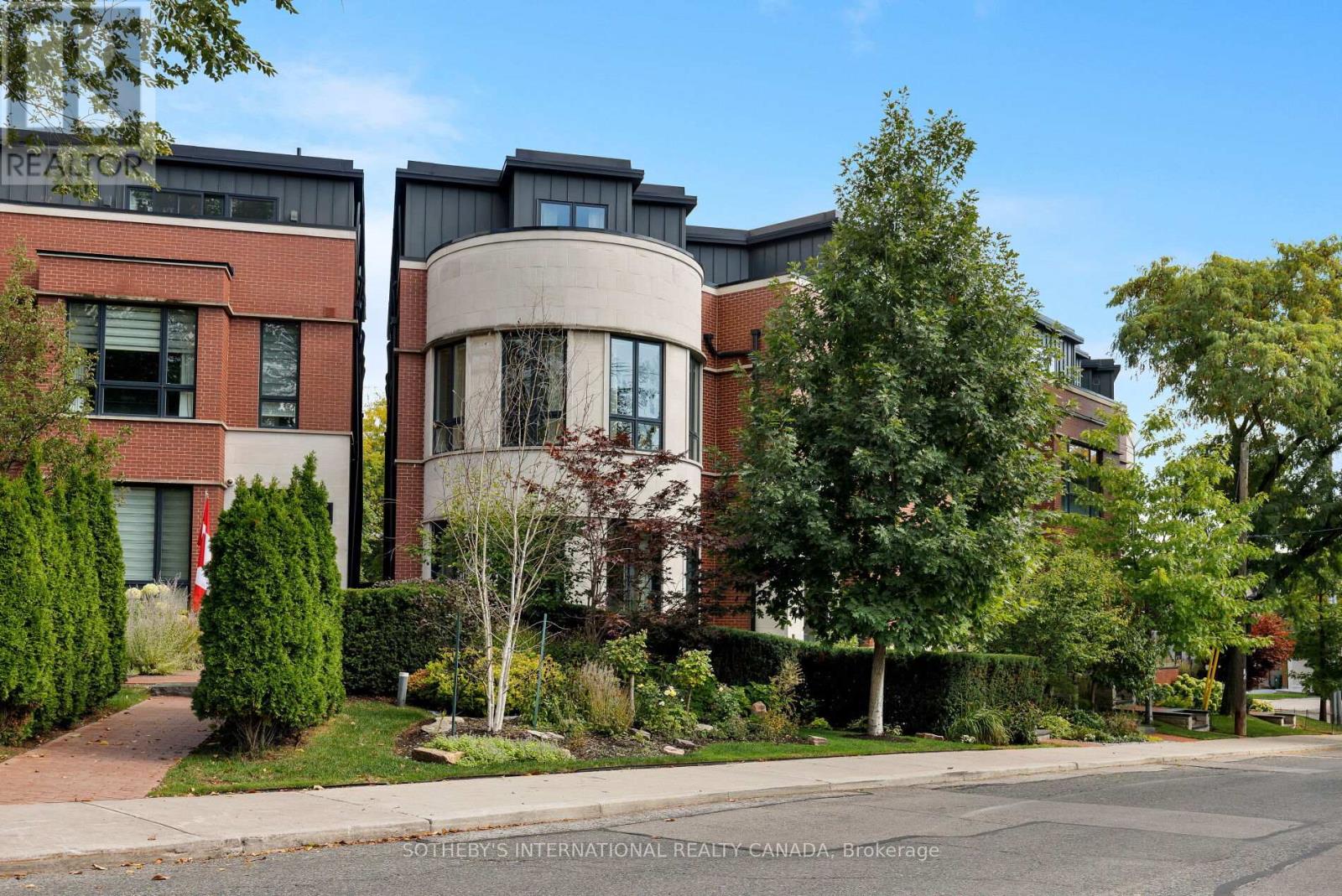 7 Thurloe Ave, Toronto, ON M4S 0B4