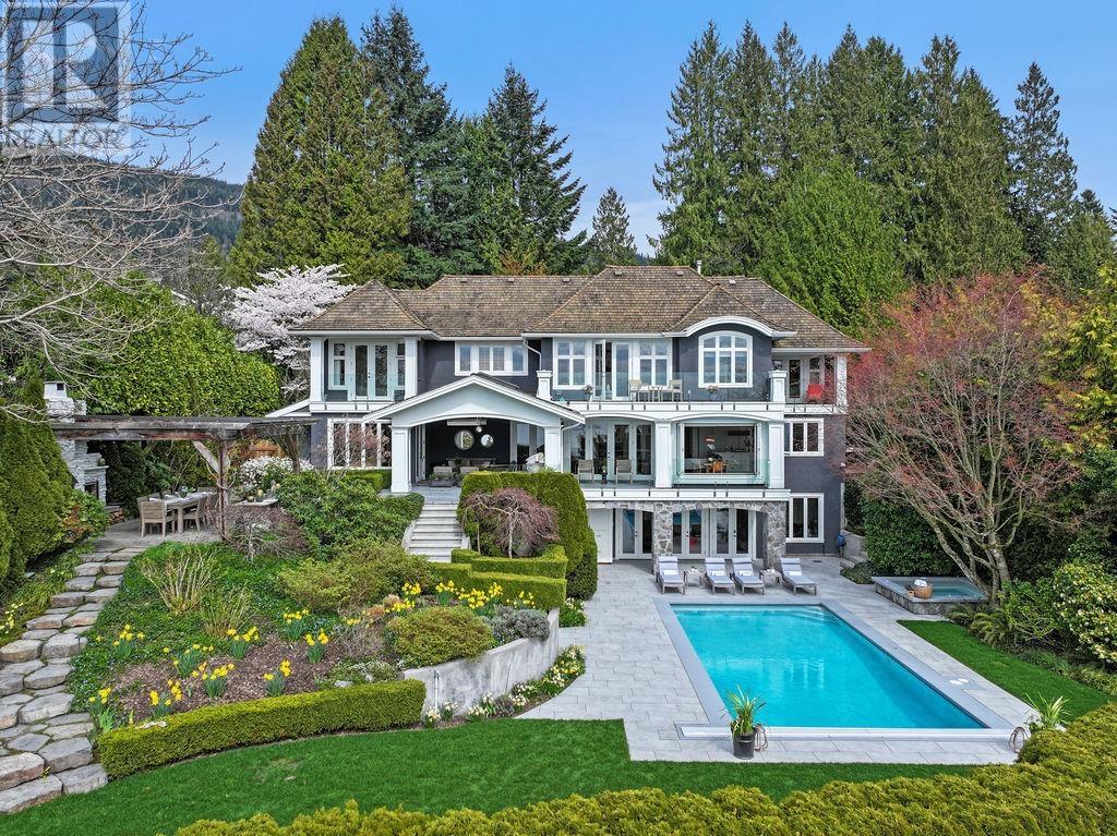2964 Mathers Cres, West Vancouver, BC V7V 2L3