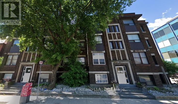 468-476 Main St E, Hamilton, ON L8N 1K6