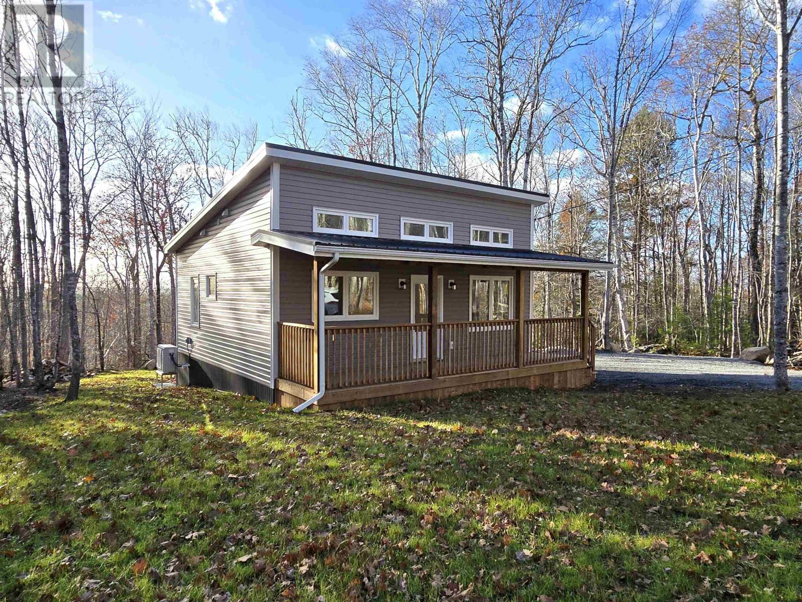 71 Ponhook View Dr, Labelle, NS B0T 1E0