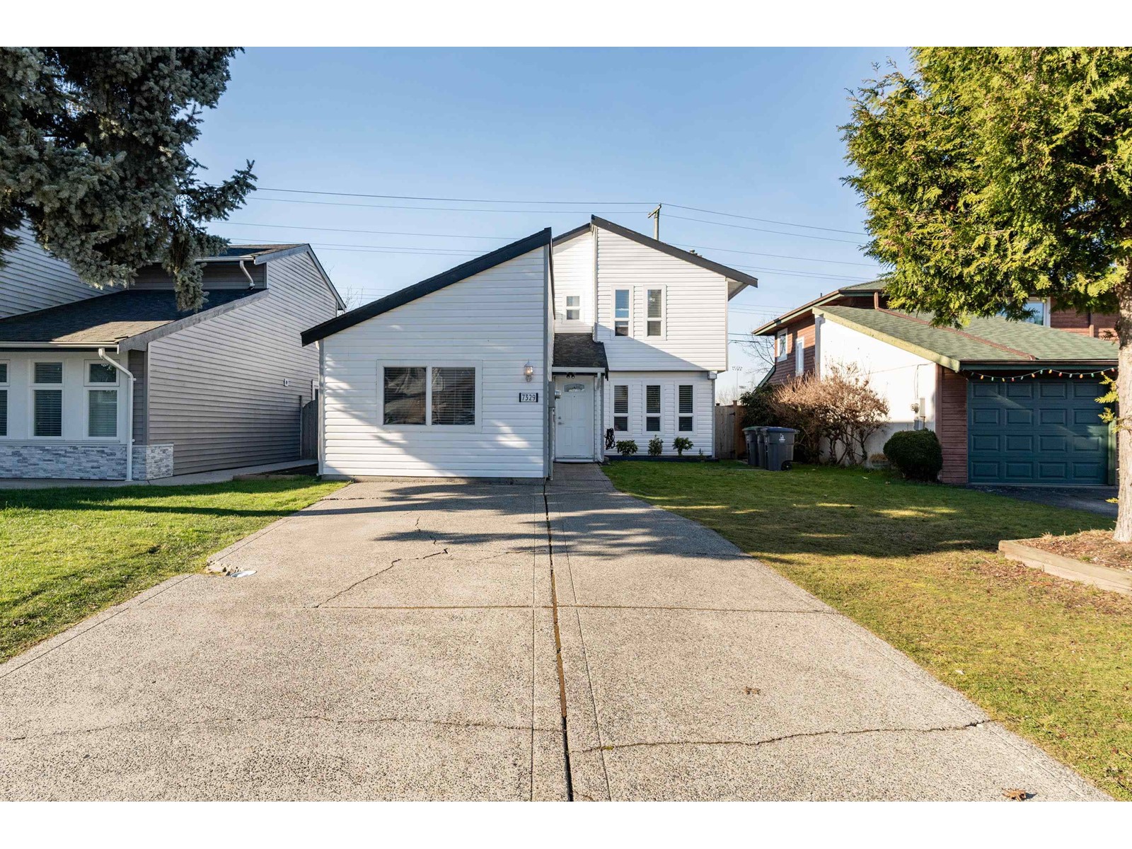 7329 Parkwood Dr, Surrey, BC V3W 7L9