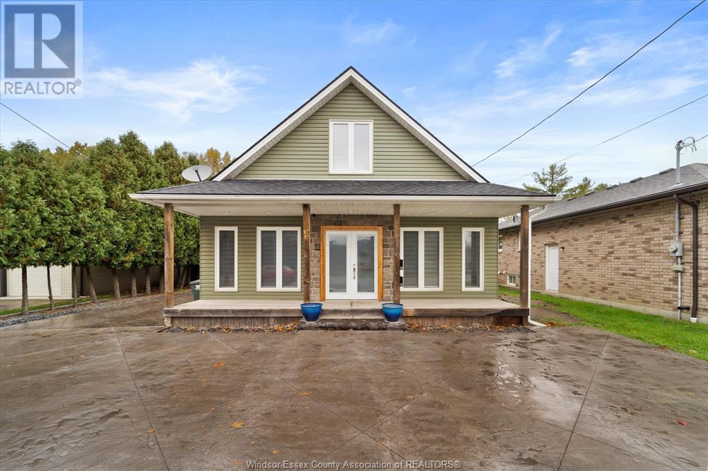 1530 Sprucewood, Lasalle, ON N9J 1X5