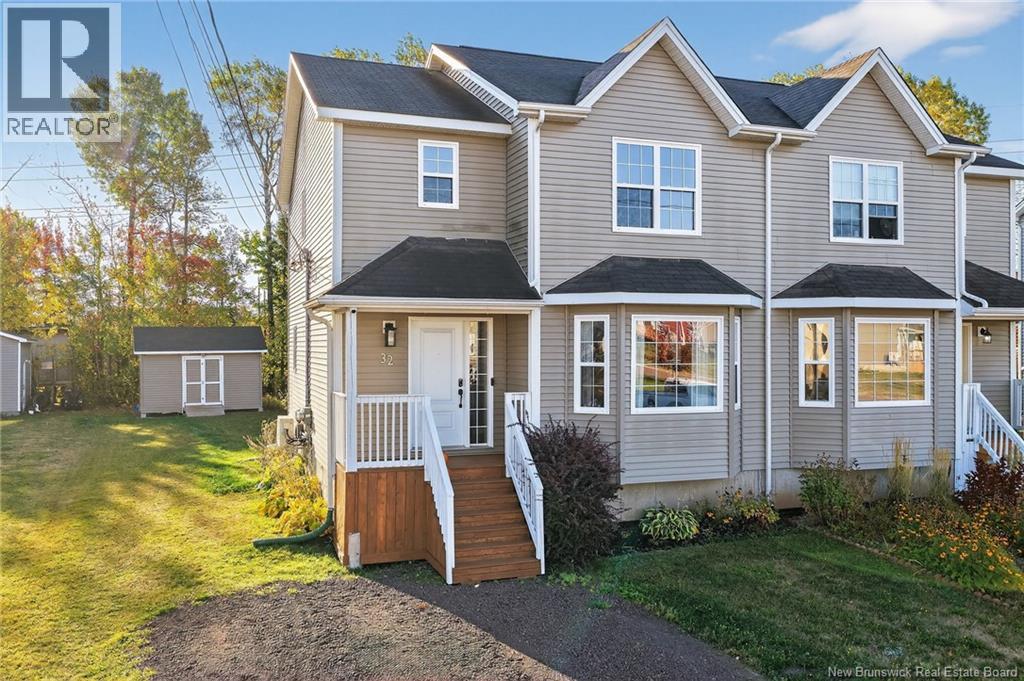 32 Holland Dr, Moncton, NB E1G 0X1