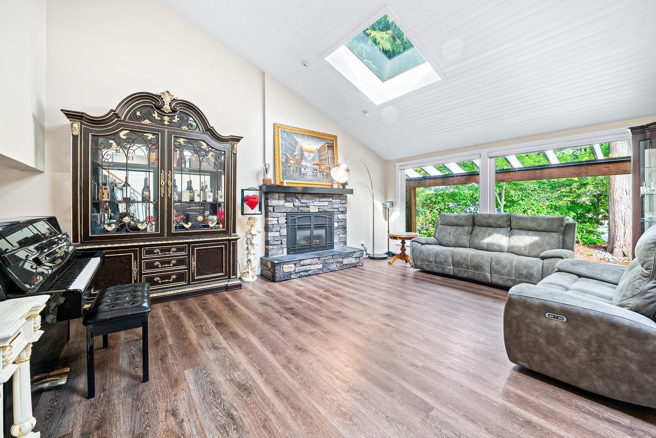 7037 Woodcrest Pl, Delta, BC V4E 2P2