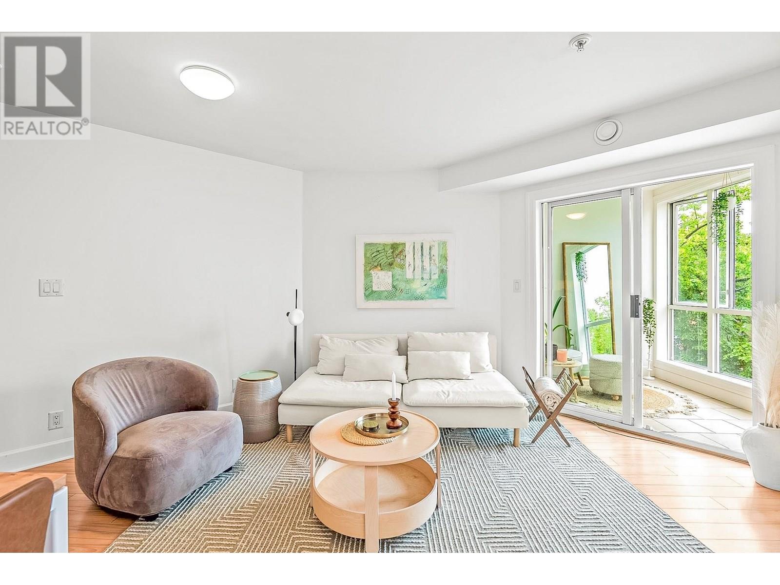 1718 Venables Street Unit 303, Vancouver, BC V5L 2H4