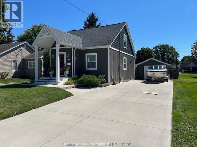 48 Tweedsmuir Ave E, Chatham, ON N7M 3Z8